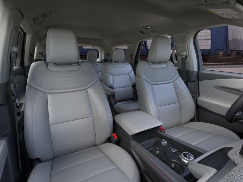New 2026 Space White Metallic Ford Active image 10