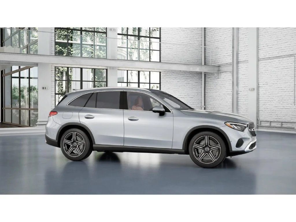 New 2027 Silver Mercedes-Benz GLC 300 image 46