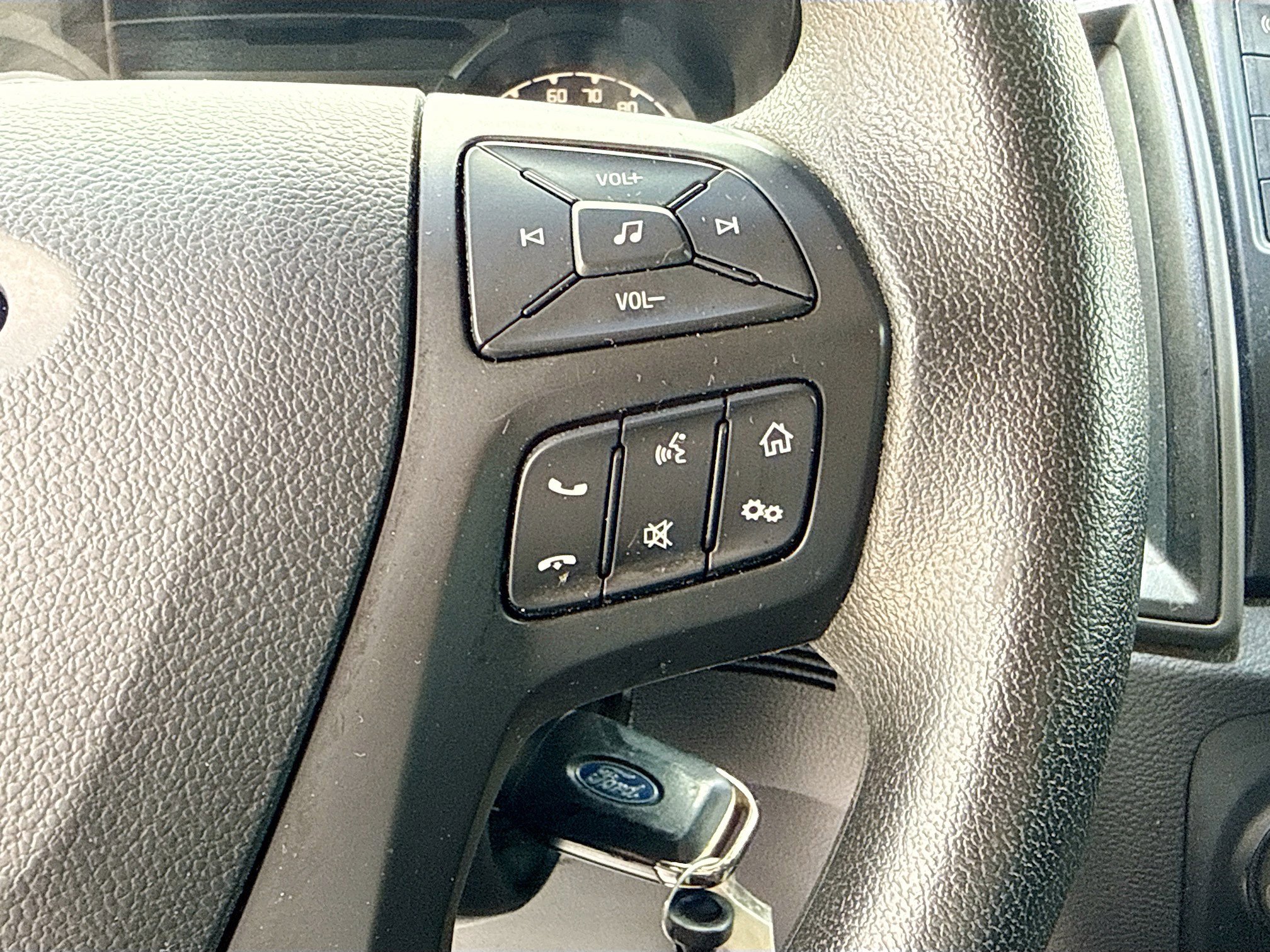 Used 2019 Saber Metallic Ford XL image 34