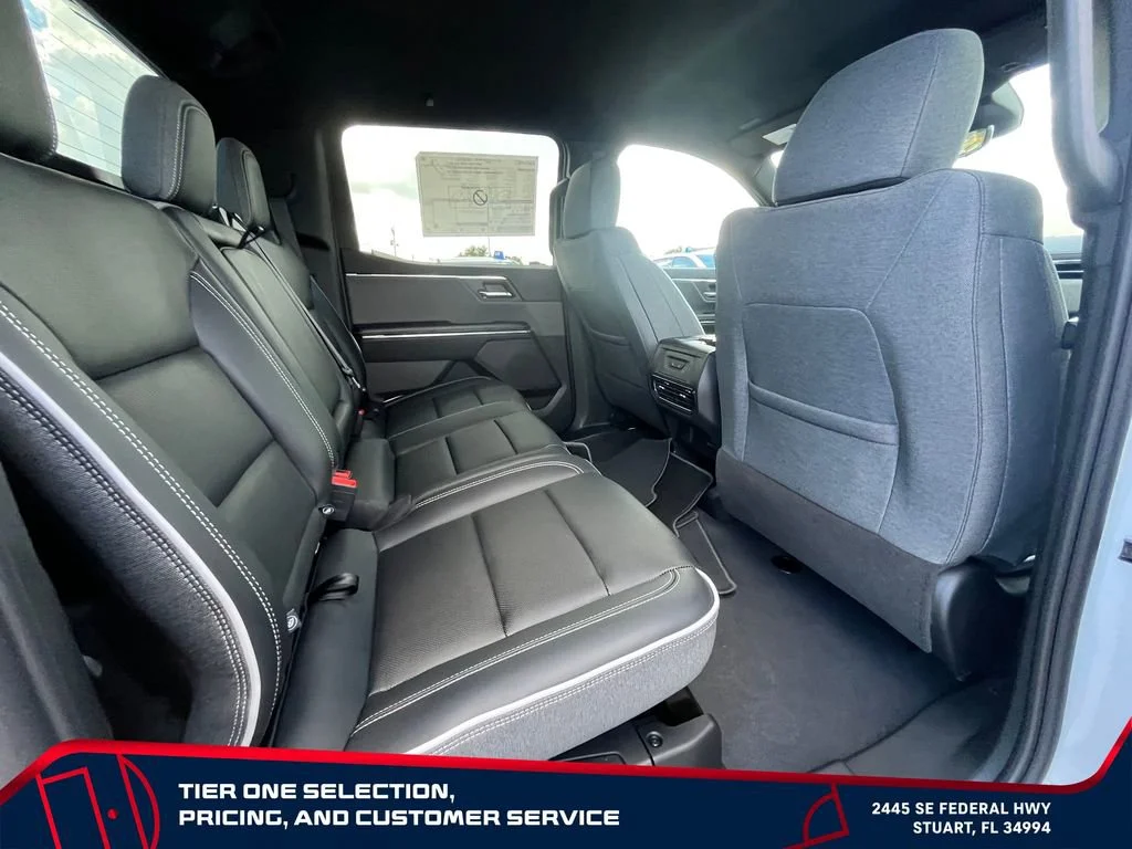 New 2026 Summit White GMC Elevation Extended Range image 16