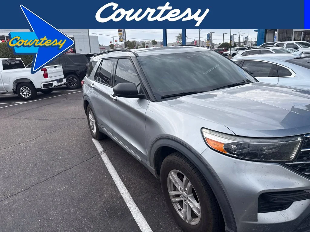 Used 2020 Silver Ford XLT image 1