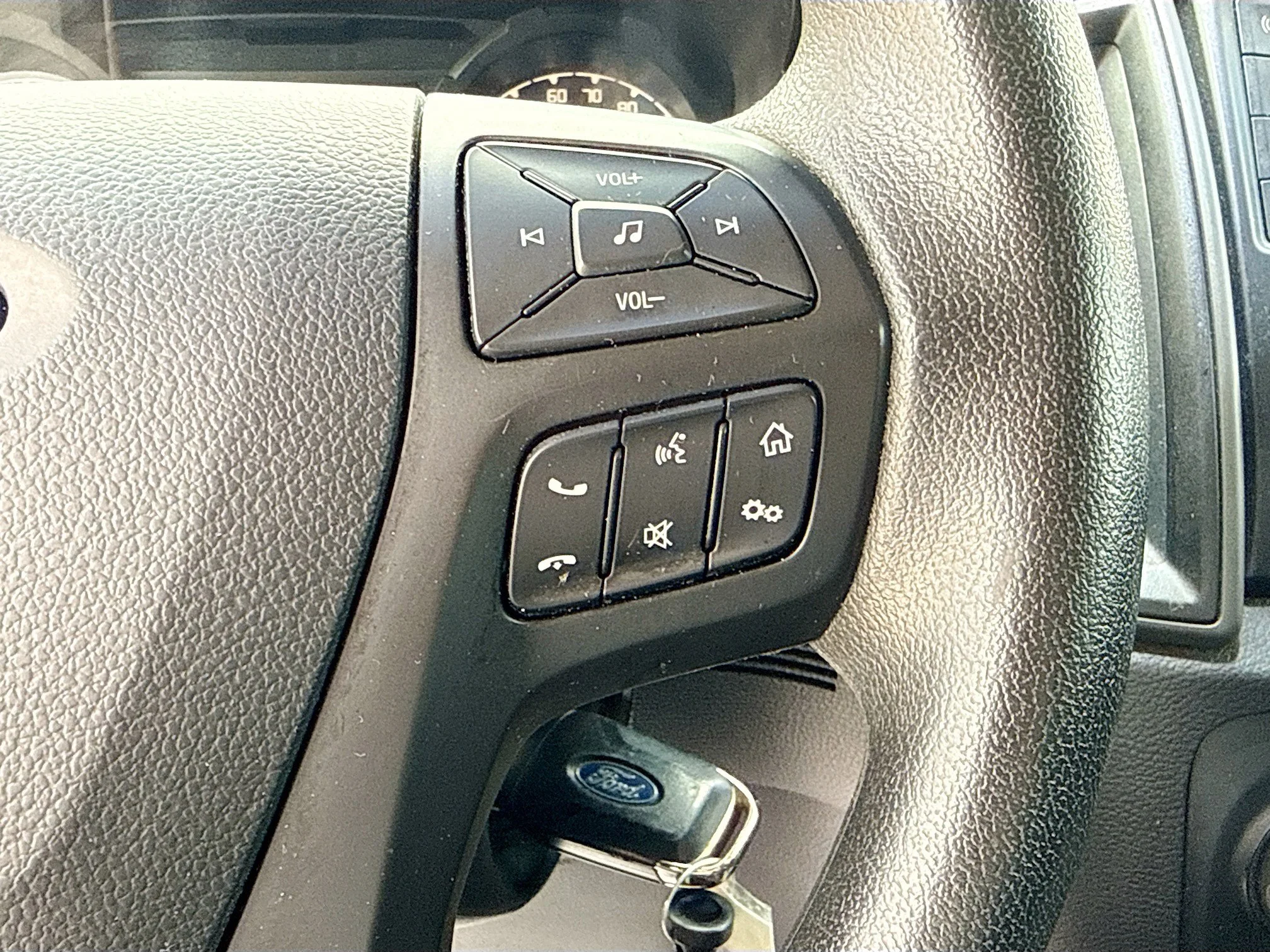 Used 2019 Saber Metallic Ford XL image 34