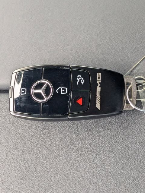 Used 2025  Mercedes-Benz GLE 53 AMG® image 32