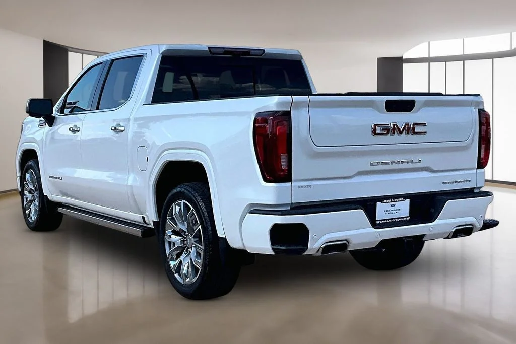 Used 2024 White GMC Denali image 12