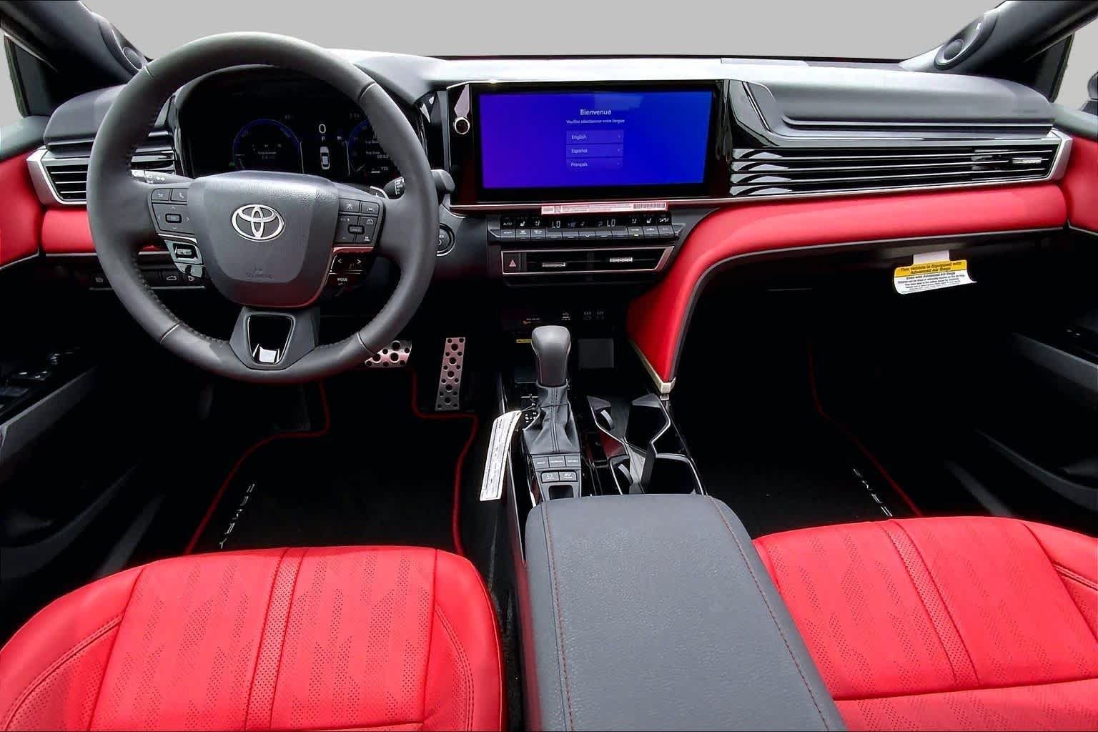 New 2026 Wind Chill Pearl with Midnight Black Metallic roof Toyota XSE image 5