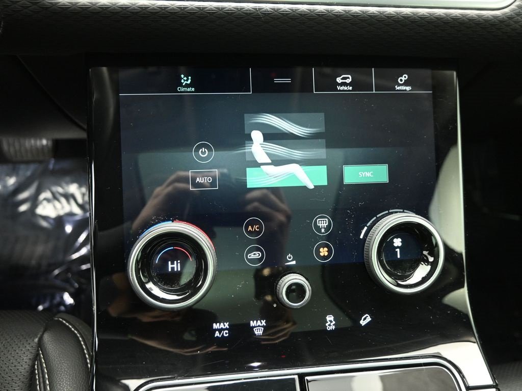 2019 LAND ROVER RANGE ROVER VELAR - Image 16