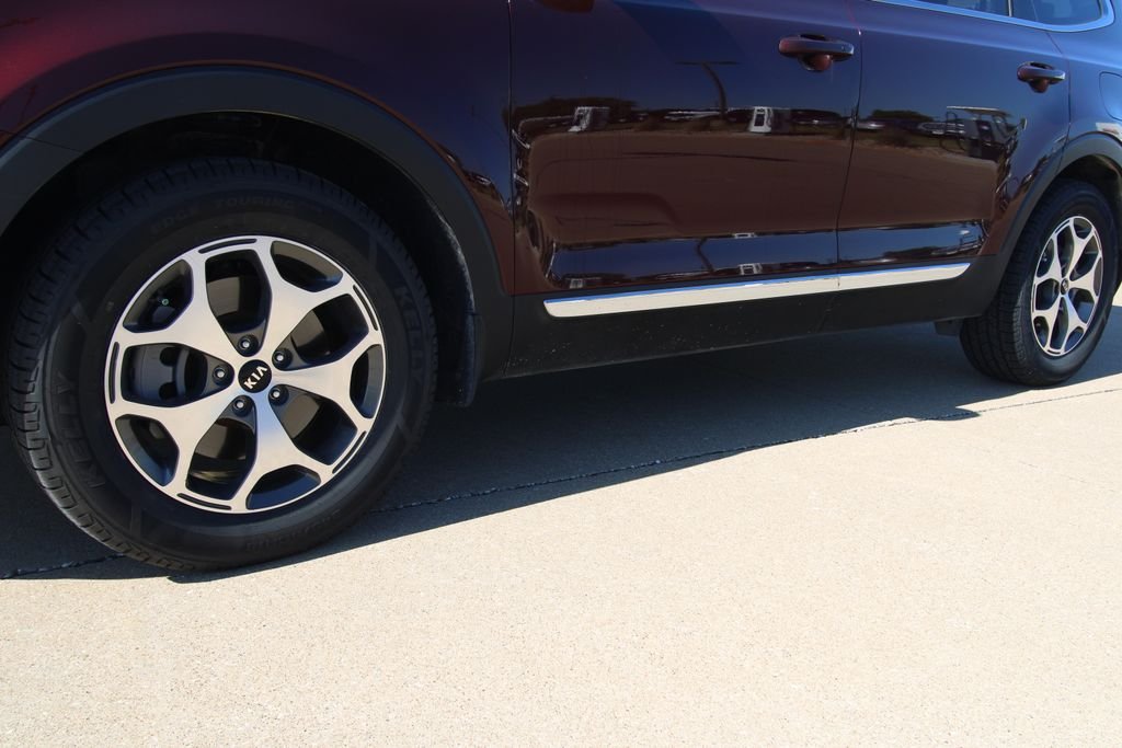 Used 2020 Purple Kia EX image 11