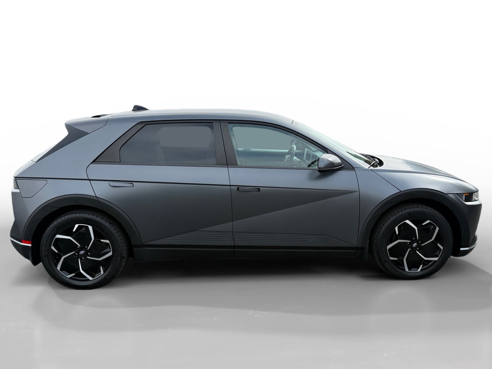 Used 2023 Gray Hyundai SEL image 6