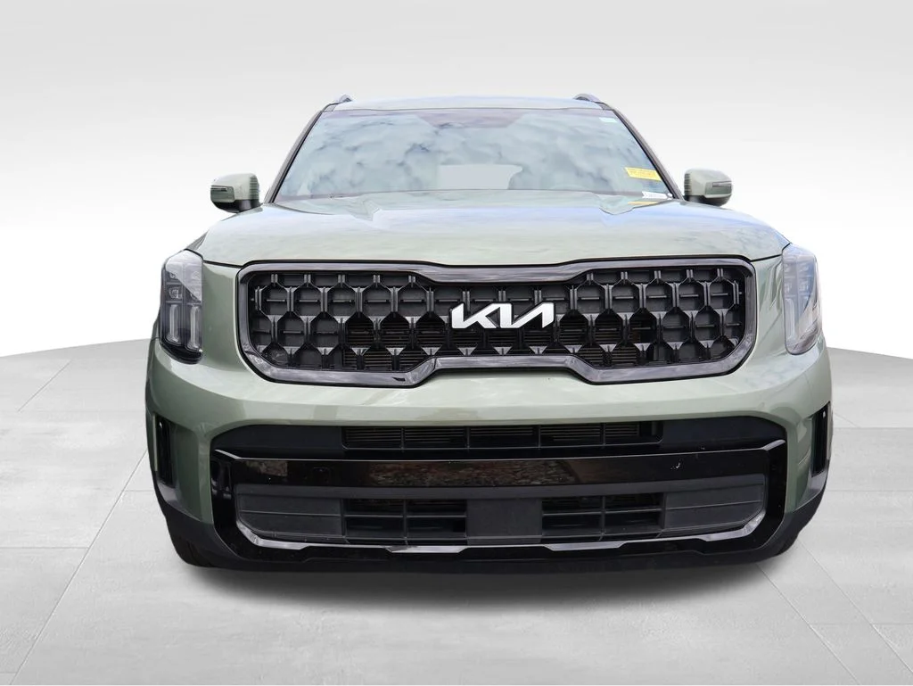 Used 2024 Jungle Green Kia EX X-Line image 8