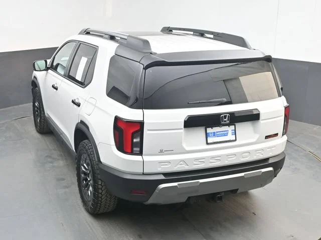 Certified Used 2026 Platinum White Pearl Honda TrailSport image 95