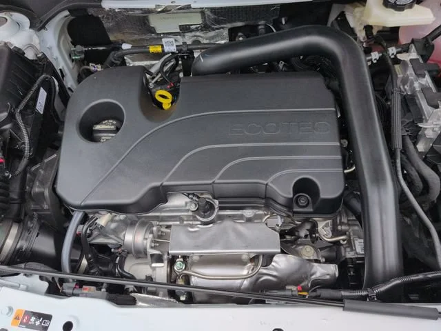 New 2026 Summit White Chevrolet LT image 32