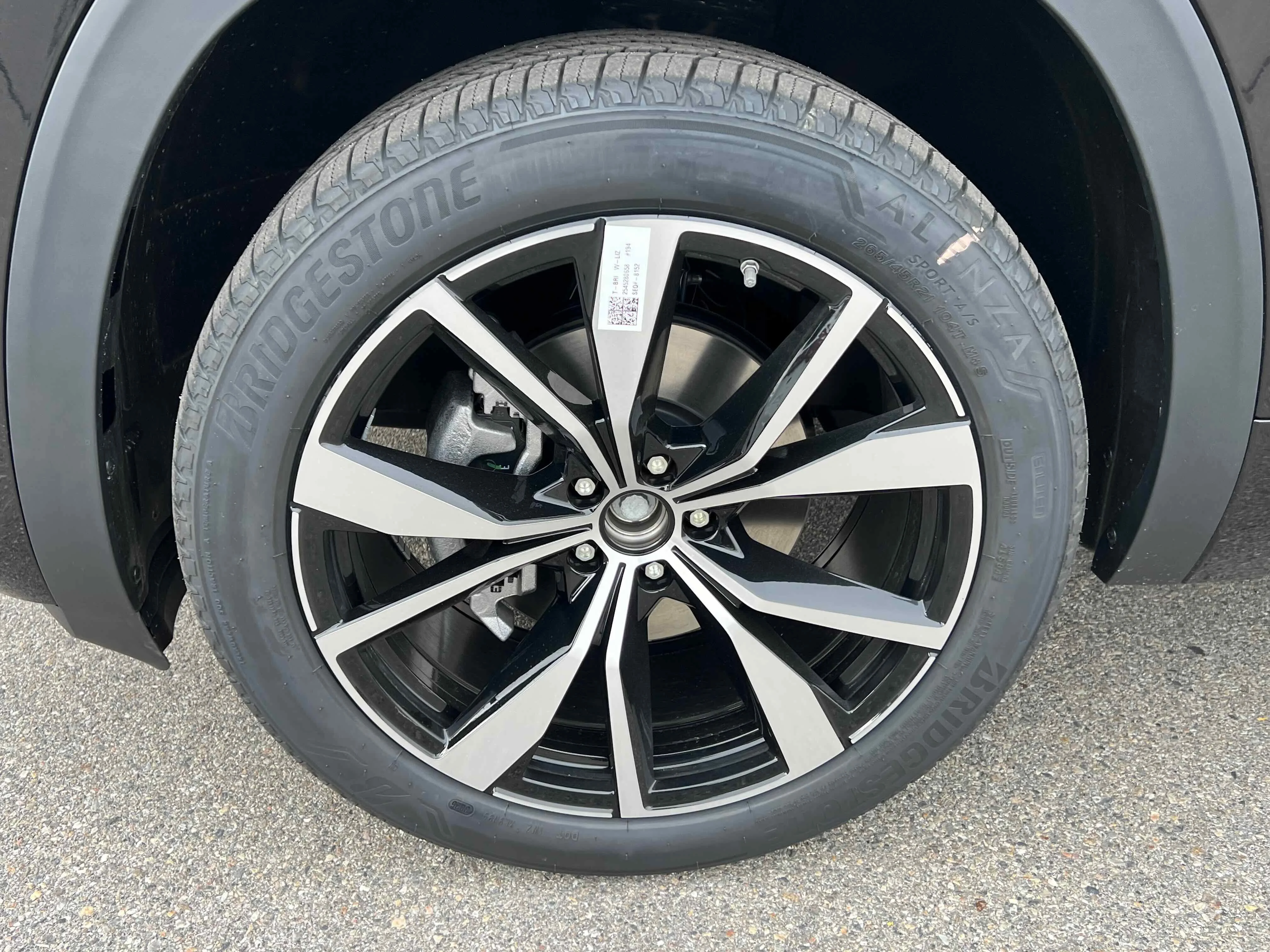 New 2026 Deep Black Volkswagen 2.0T SEL Premium R-Line image 10
