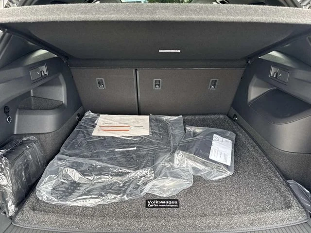 2026 Volkswagen Tiguan photo 5