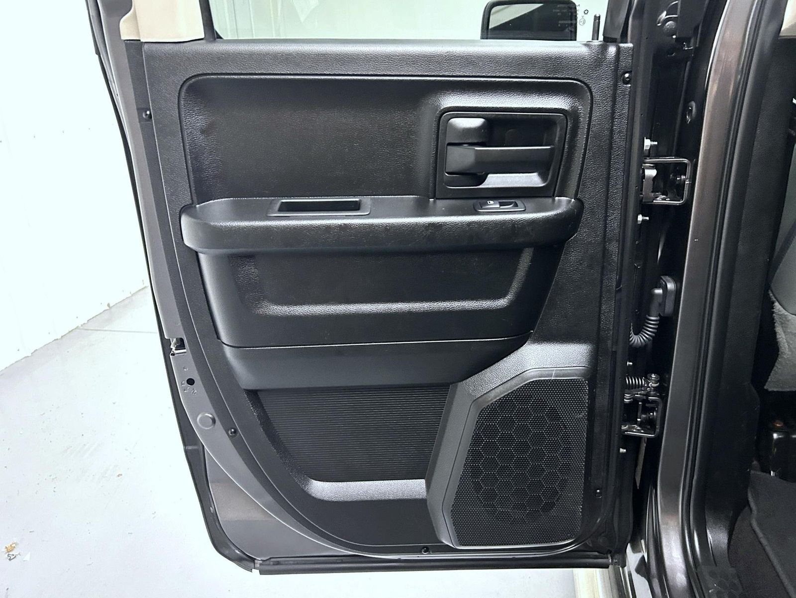 Used 2019 Gray Ram Express image 20