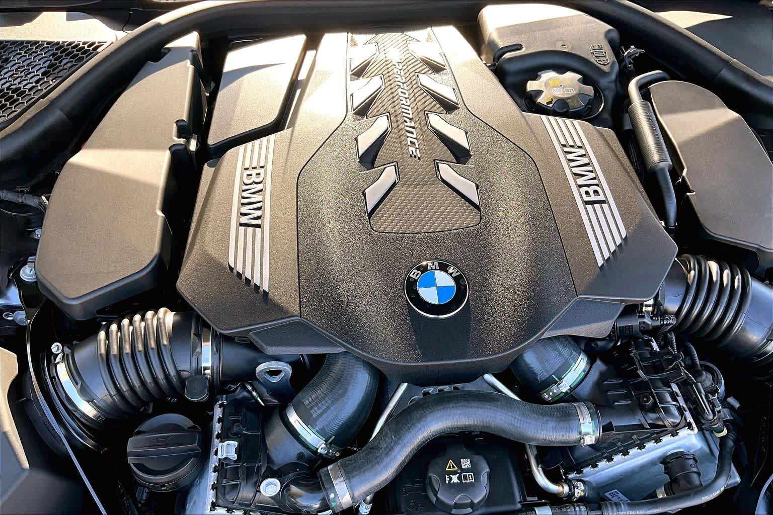 Used 2025 Skyscraper Grey Metallic BMW M850i xDrive image 32