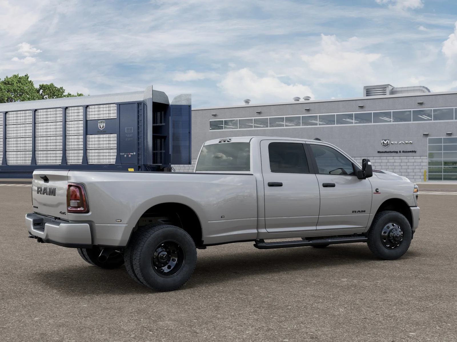 New 2027 Silver-Zynith Exterior Paint RAM Big Horn image 2