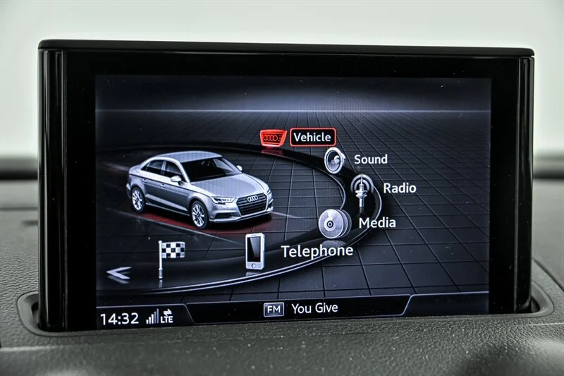 Used 2017 Ara Blue Crystal Effect Audi 2.0T quattro Prestige image 26
