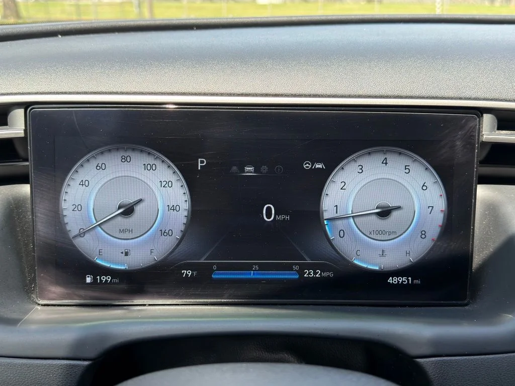 Used 2023 Gray Hyundai SEL image 29