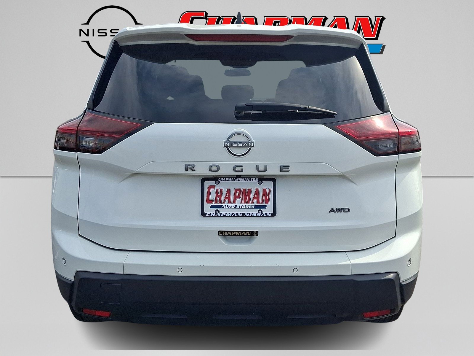 Certified Used 2024 Glacier White Nissan S image 5