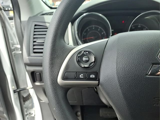 Used 2024  Mitsubishi 2.0 ES image 19