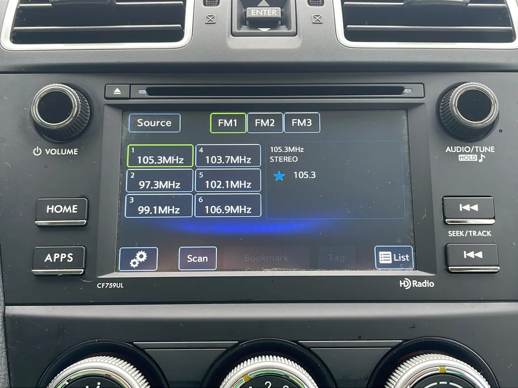 Used 2018 Silver Subaru 2.5i image 14