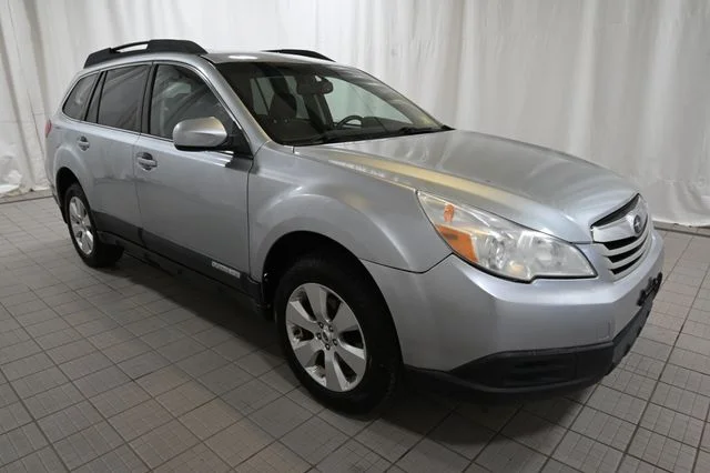 Used 2012 Silver Subaru 2.5i image 13