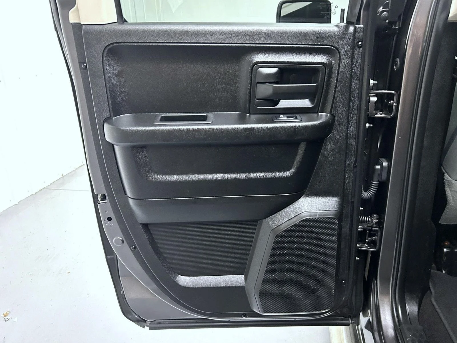 Used 2019 Gray Ram Express image 20
