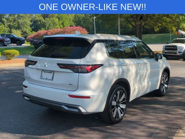Used 2025 White Mitsubishi SEL image 5
