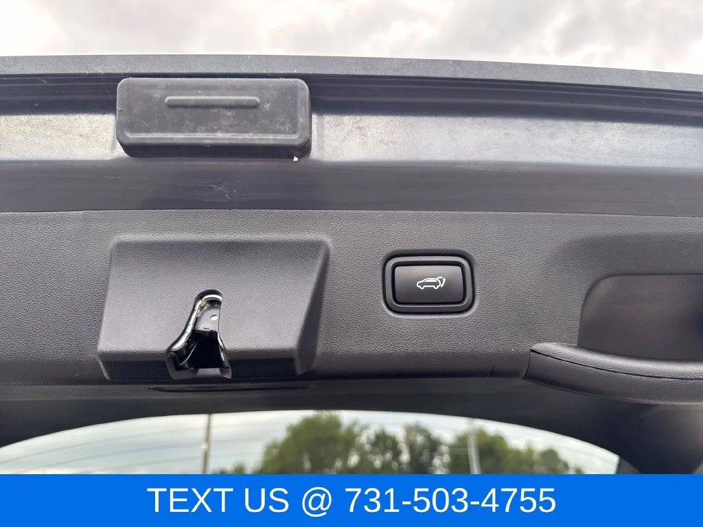 Used 2025 Gray Hyundai SEL image 25