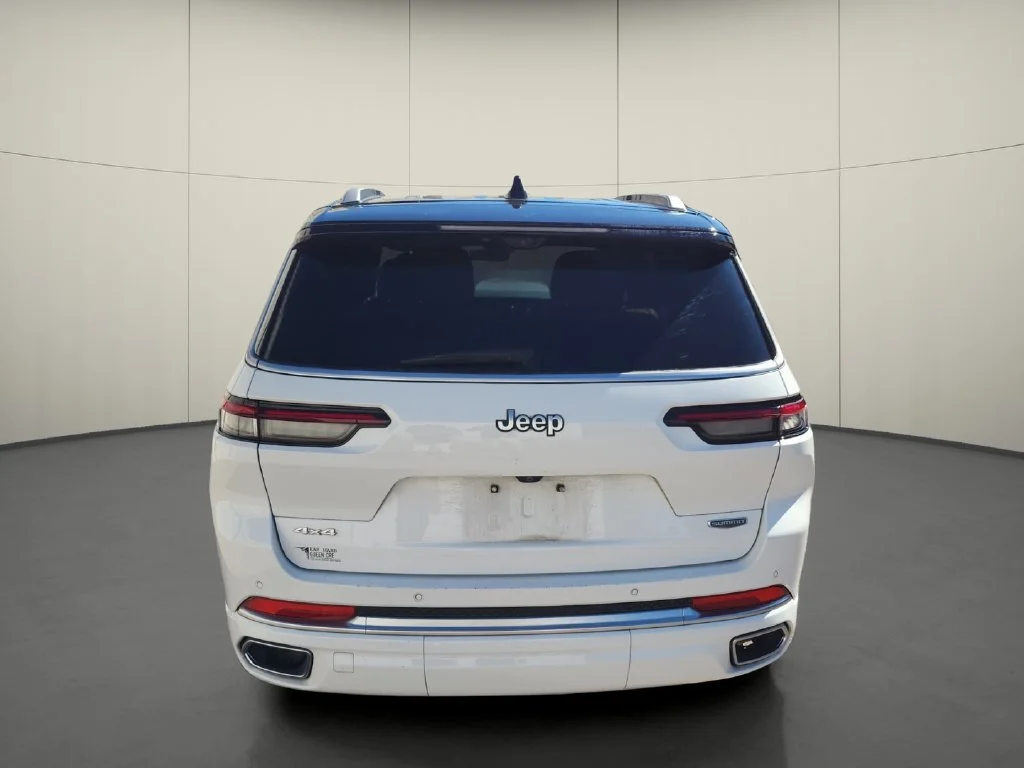Used 2023 White Jeep Summit image 6