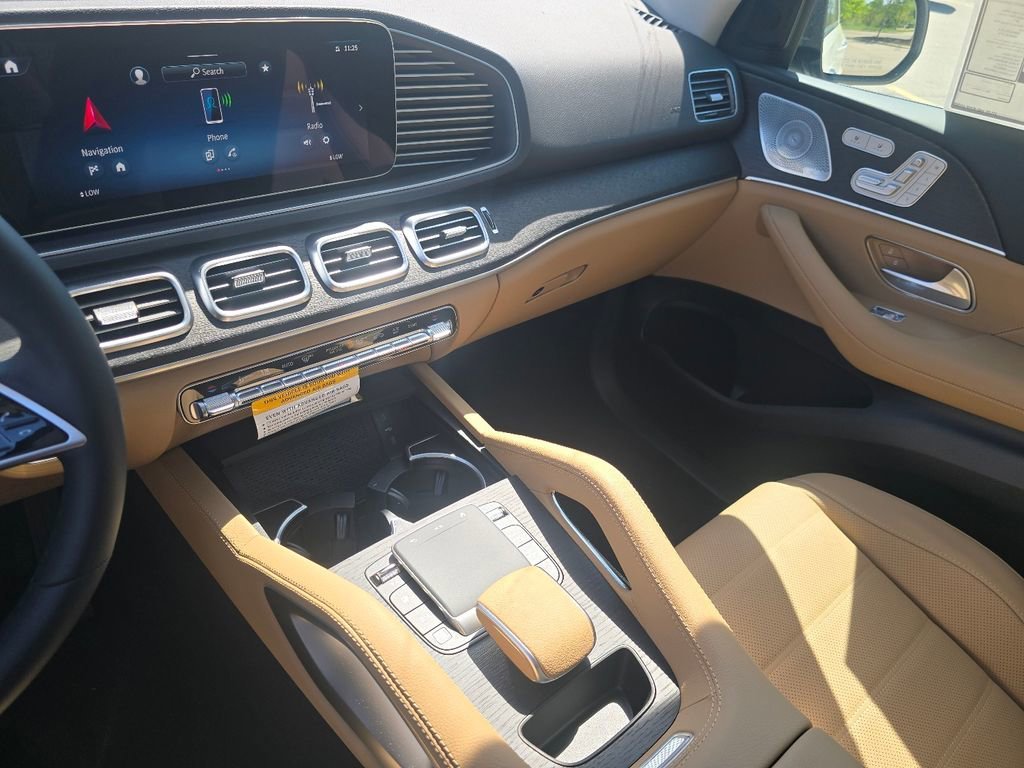 New 2026 MANUFAKTUR Moonlight White Metallic Mercedes-Benz GLE 450 image 72