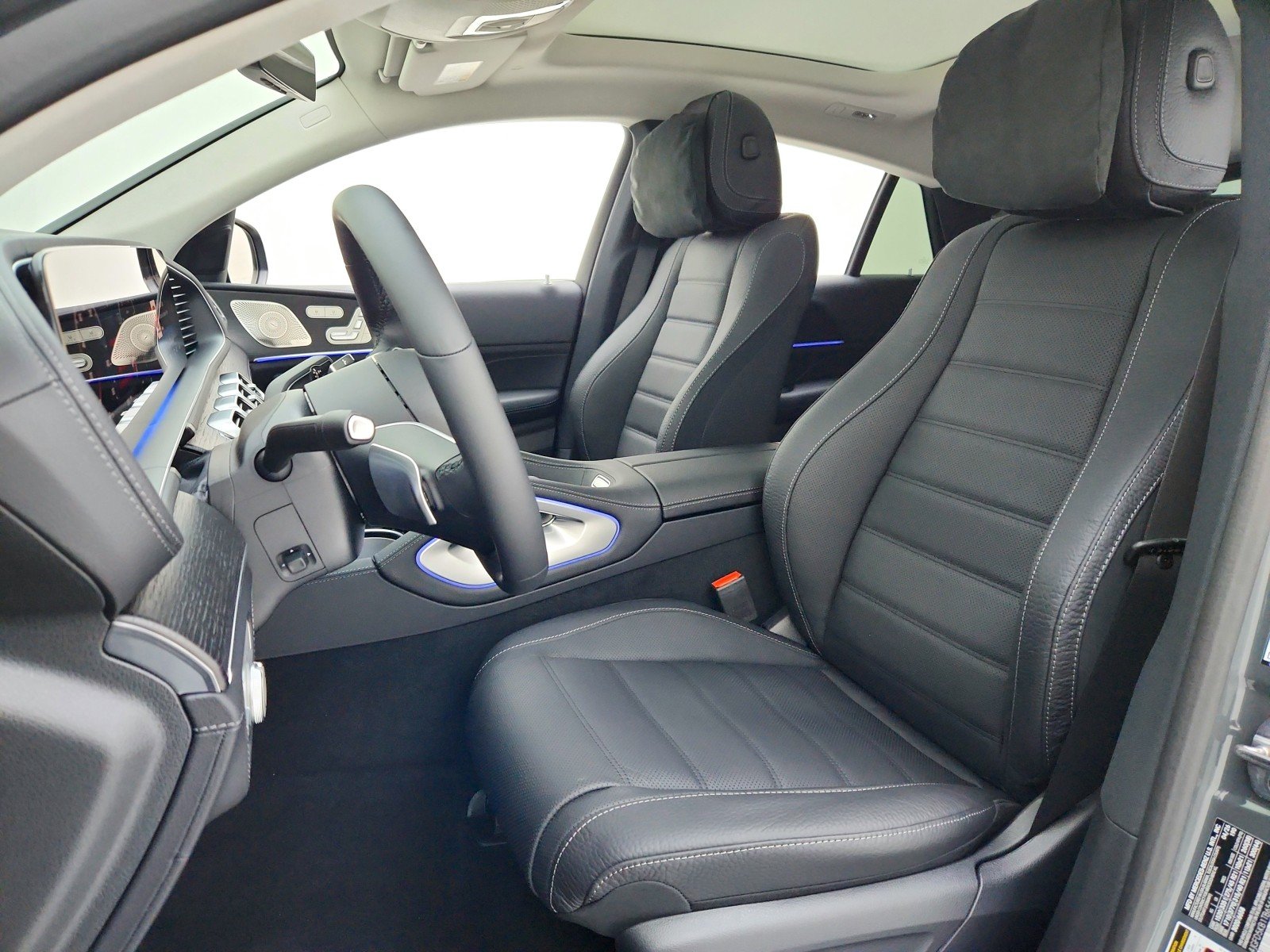 New 2026 MANUFAKTUR Silicon Grey Mercedes-Benz GLE 450 4MATIC® Coupe image 17