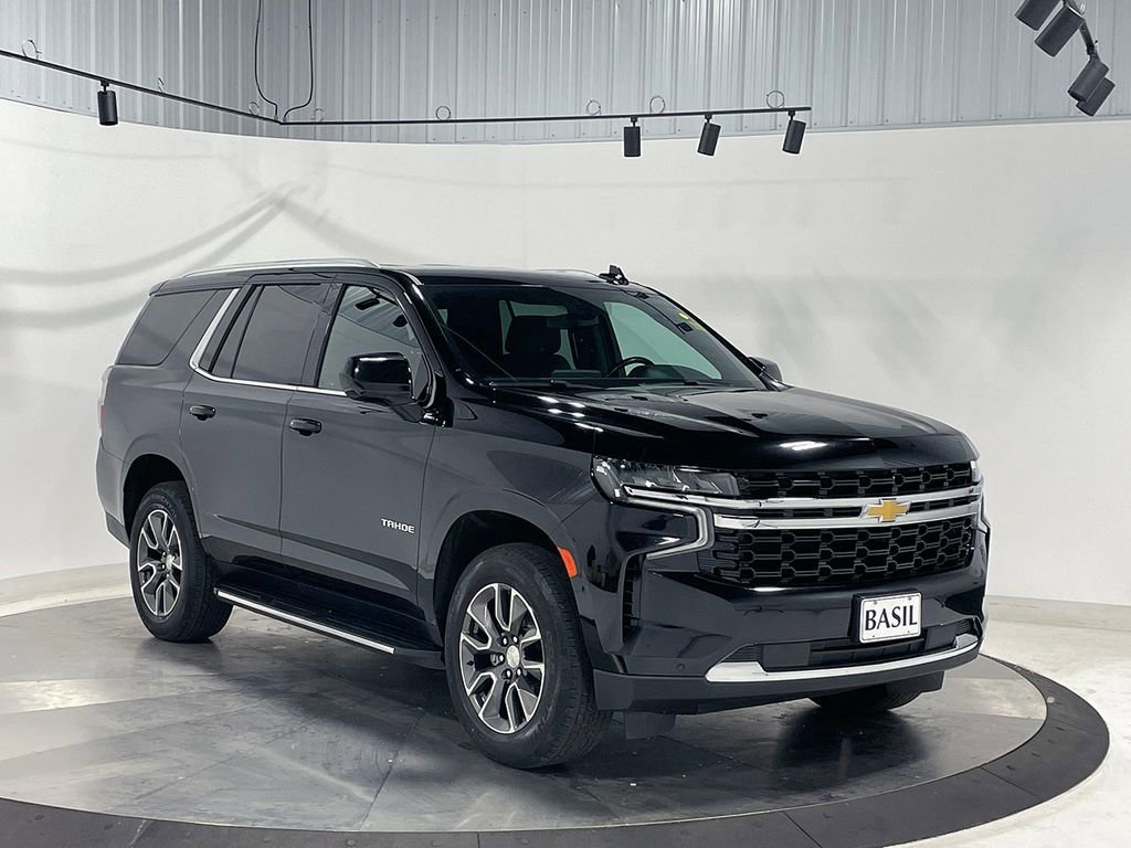 Used 2022 Black Chevrolet LS image 44