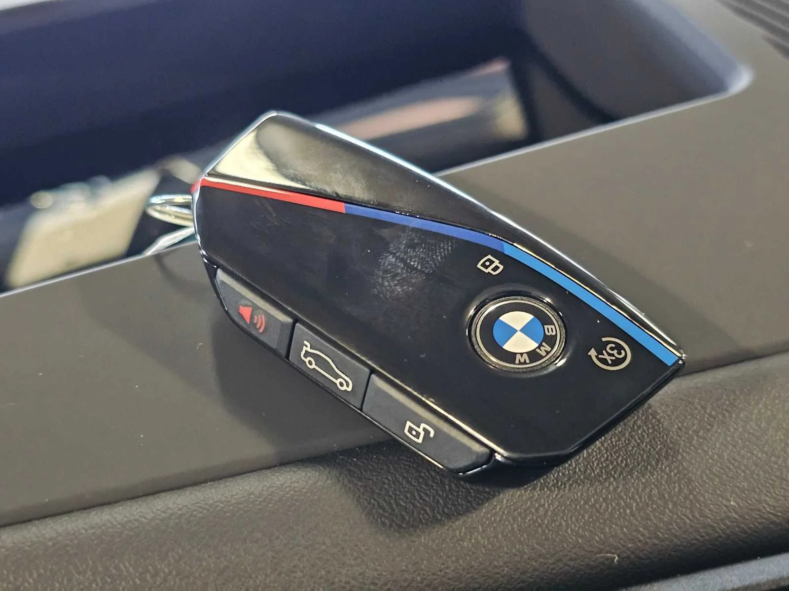 New 2026 Legend Grey II Metallic BMW  image 41