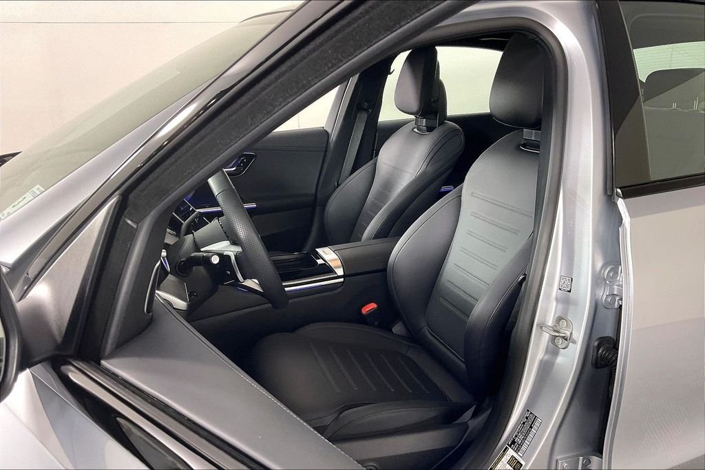 2026 Mercedes-Benz C-Class Sedan C 300 - Photo 17