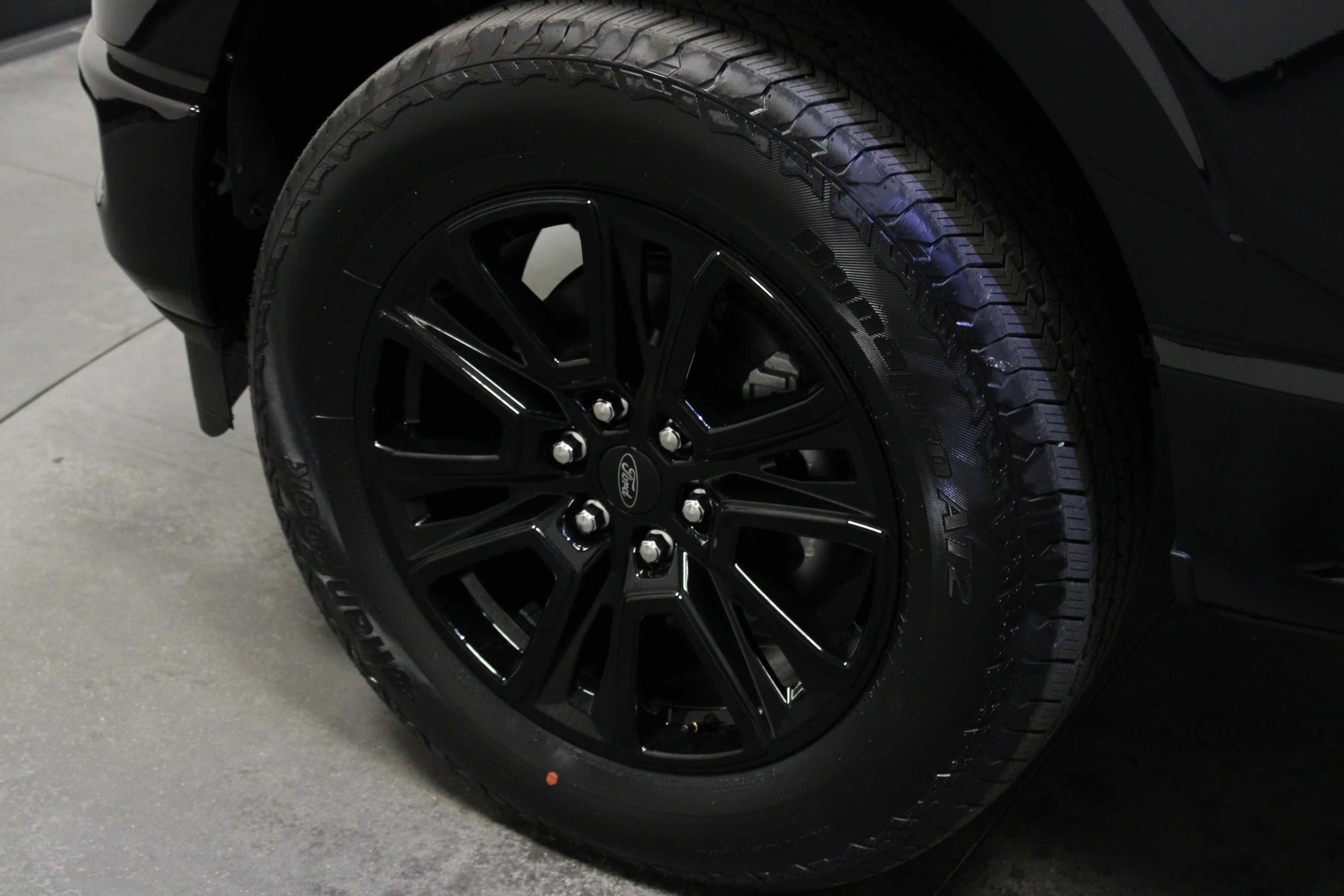 New 2026 Agate Black Metallic Ford Platinum® image 10