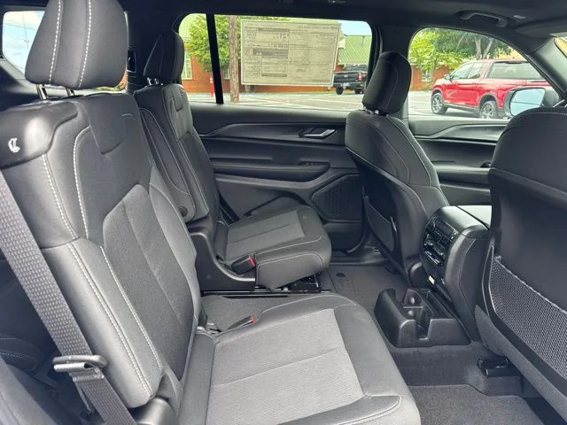 New 2026 Bright White Clearcoat Jeep Laredo image 11