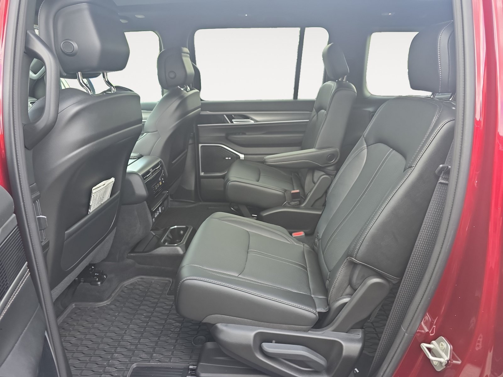 New 2026 Velvet Red Pearlcoat Jeep Upland image 24