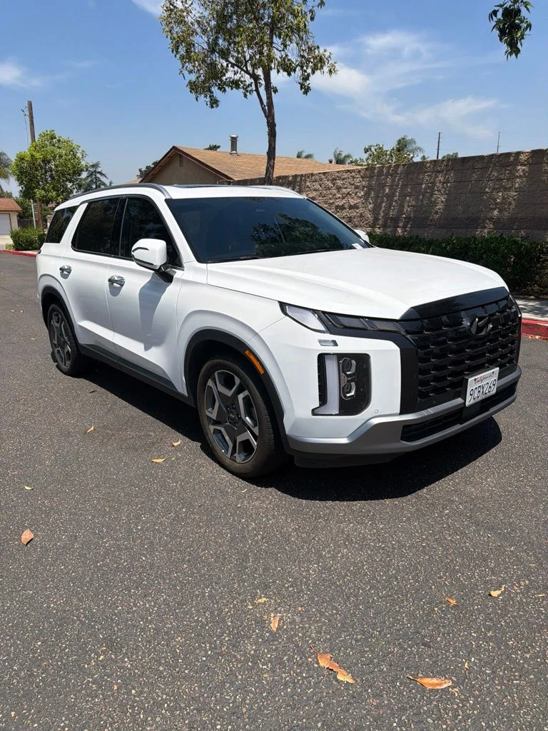Used 2023 White Hyundai Limited image 1