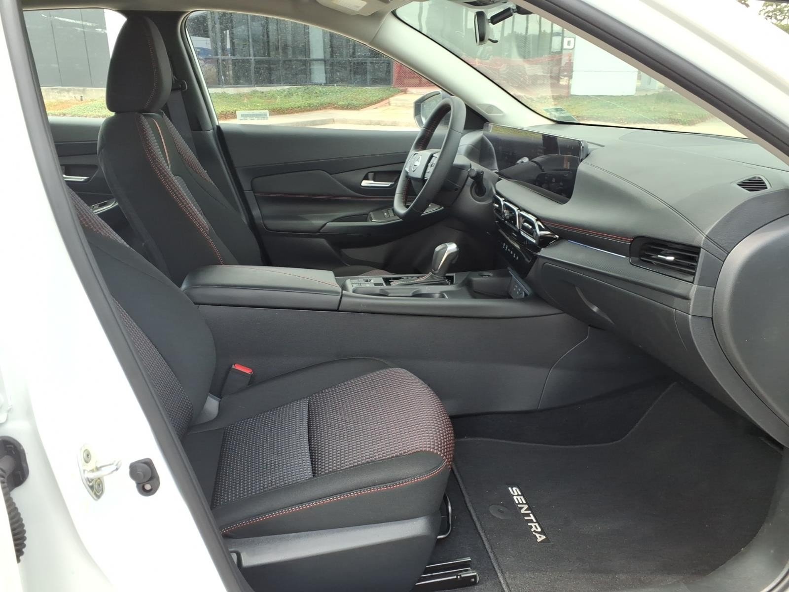 2026 Nissan Sentra SR White at Robbins Nissan