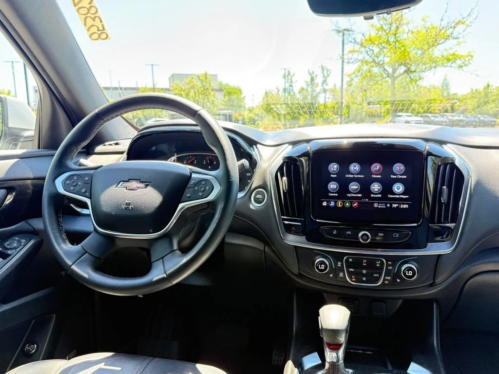 Used 2023 White Chevrolet RS image 28