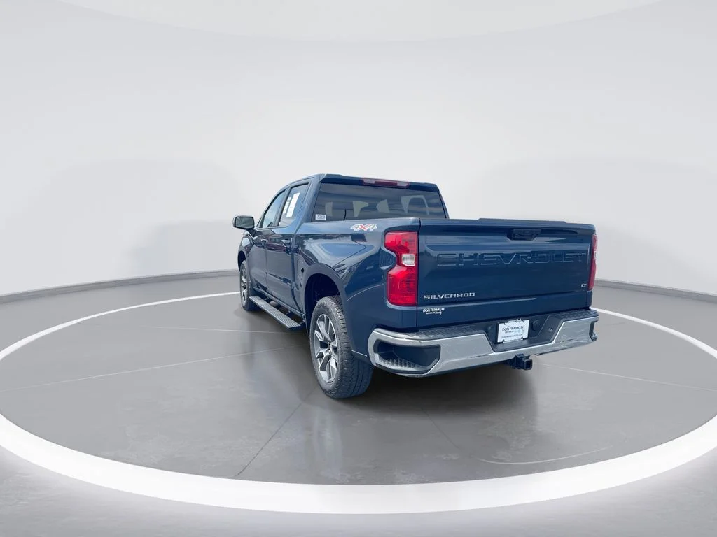 Used 2023 Blue Chevrolet LT image 6