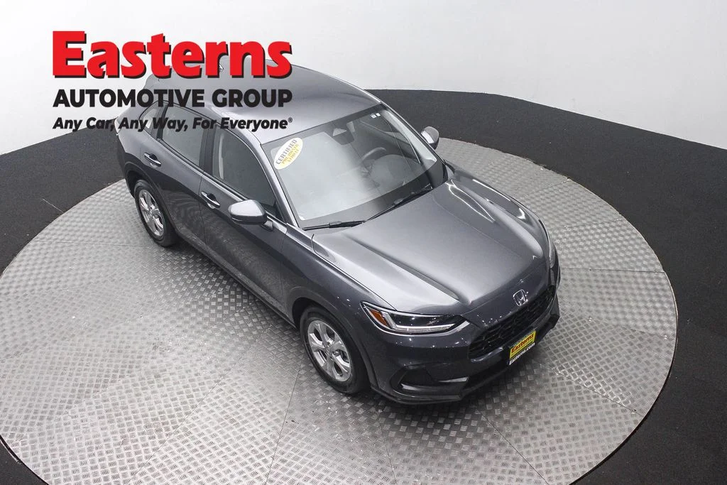 Used 2025 Gray Honda LX image 3