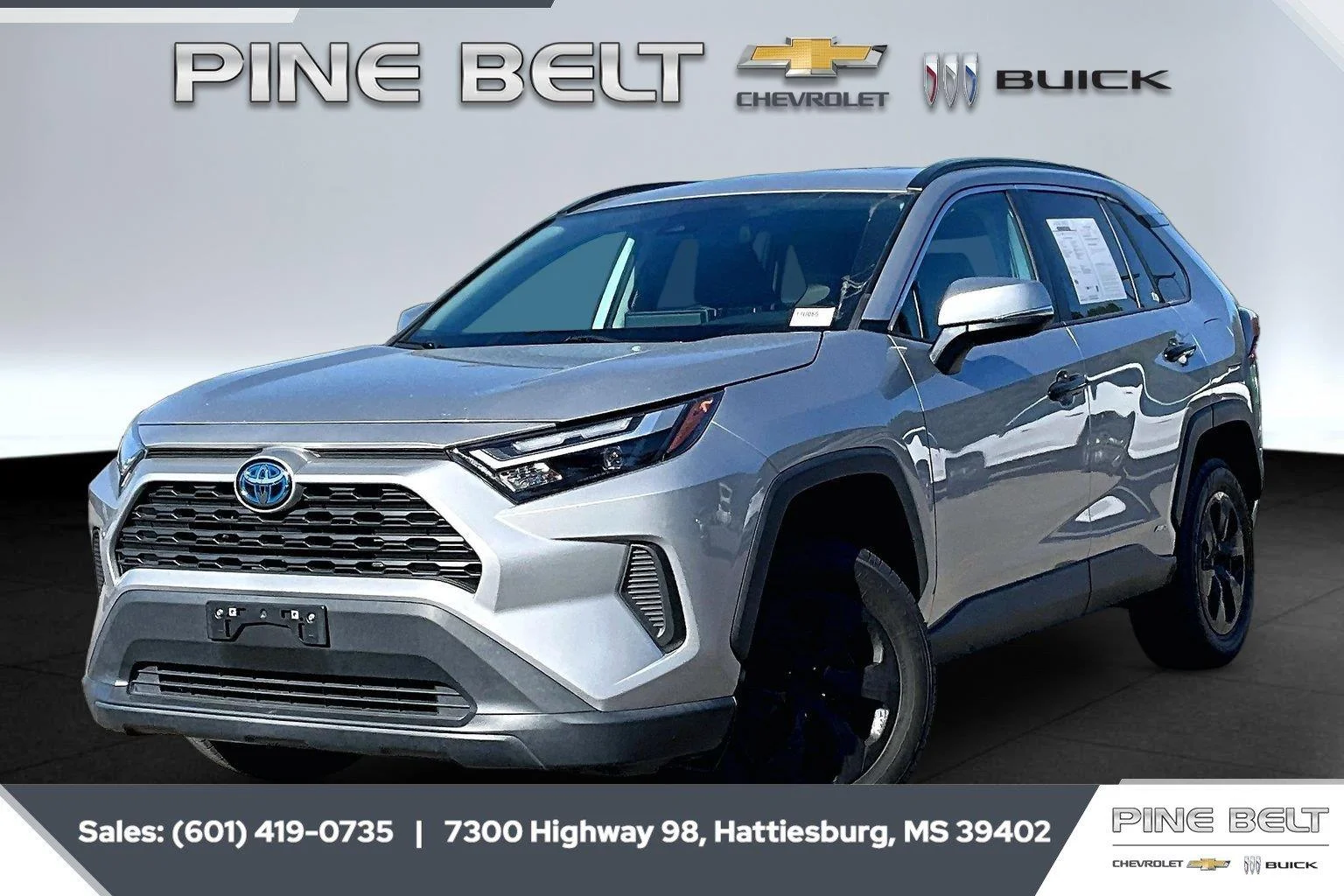 Used 2024 Silver Sky Metallic Toyota XLE image 10