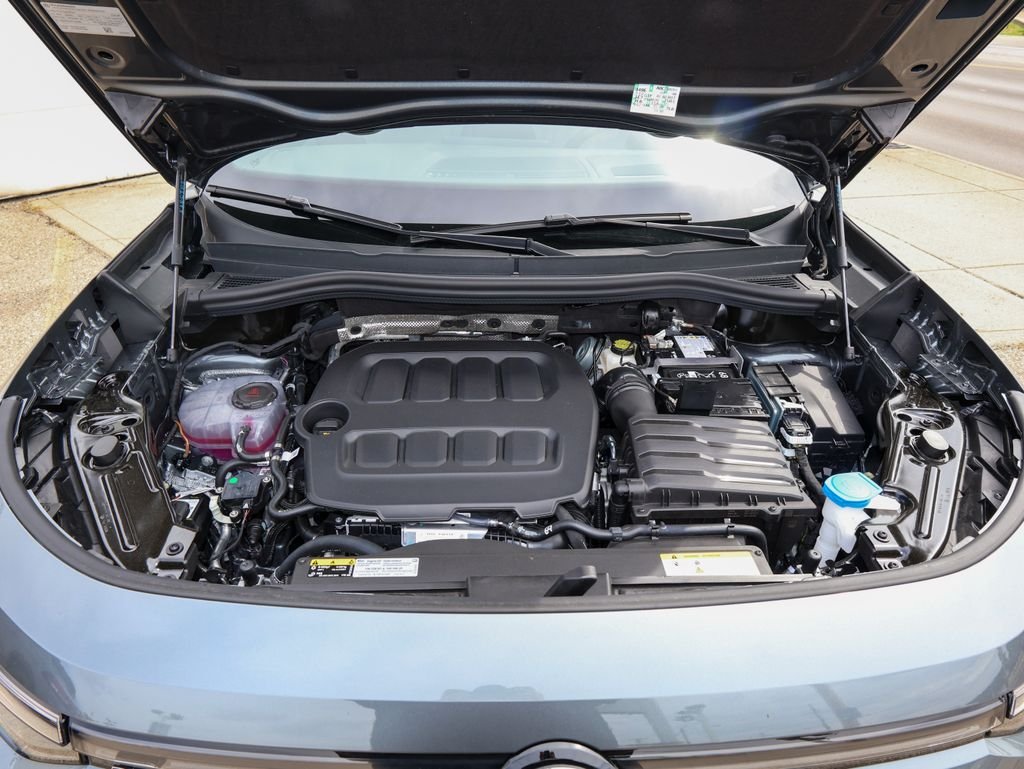 New 2026 Silver Volkswagen 2.0T SE R-Line Black image 34