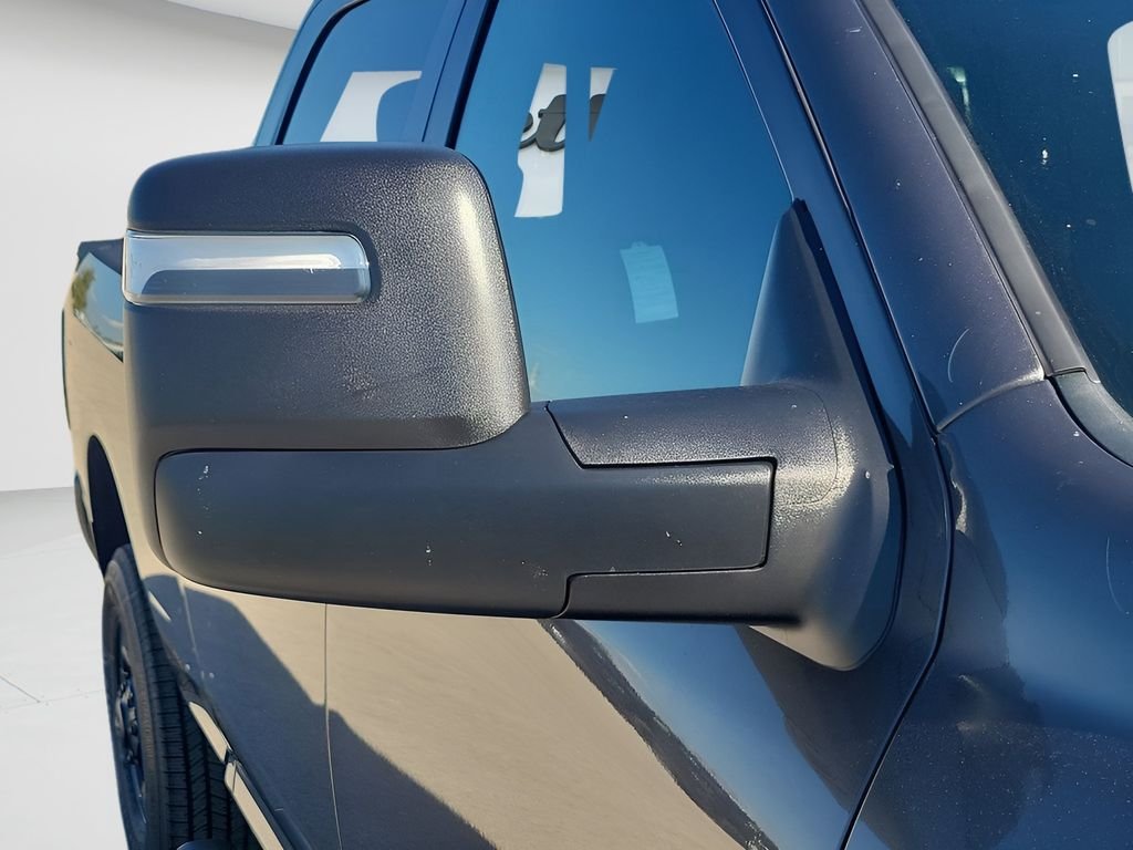New 2026 Granite Crystal Metallic Clear-Coat Exterior Paint RAM Tradesman image 20
