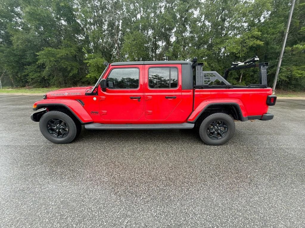 Used 2022 Red Jeep Texas Trail image 6