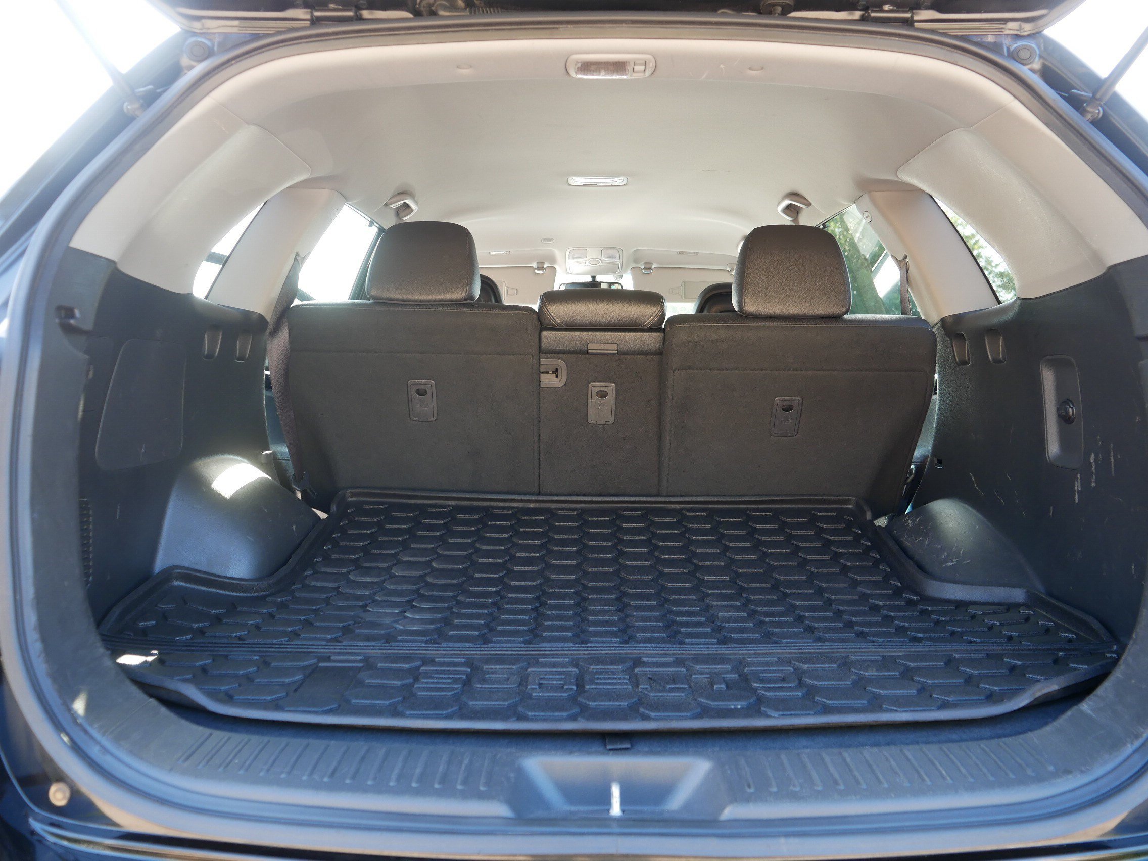 Certified Used 2015 Ebony Black Kia EX image 18
