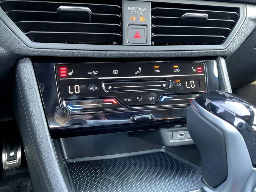 New 2026 Black Volkswagen 1.5T Sport image 17
