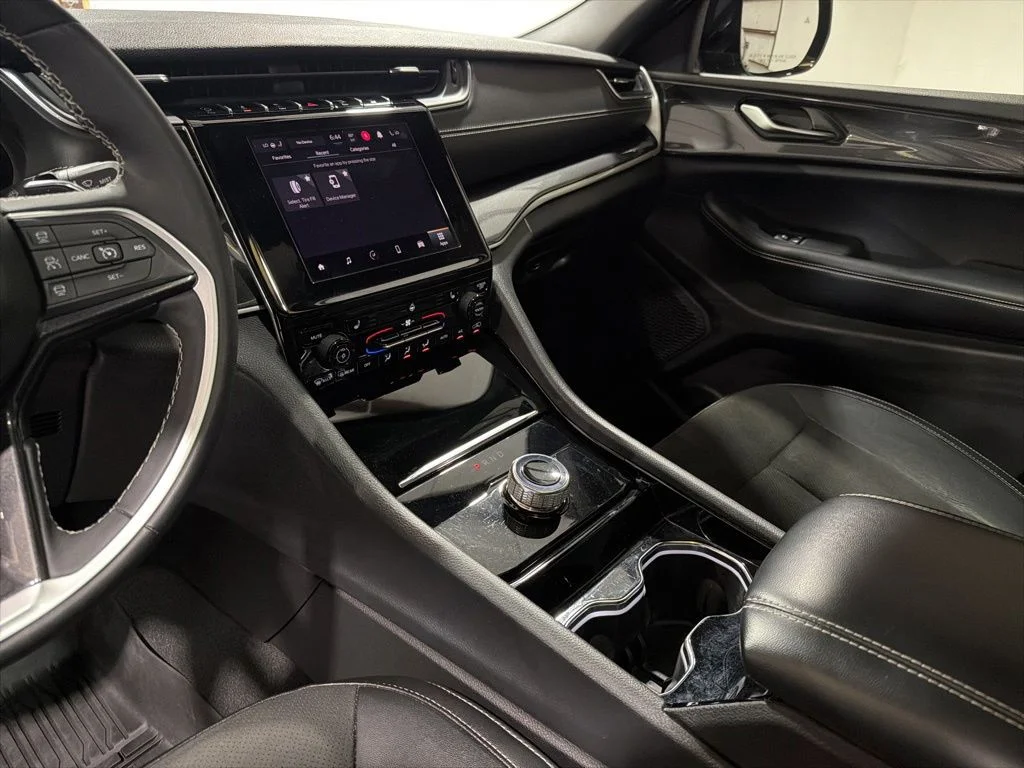 Used 2023 Gray Jeep Altitude X image 21